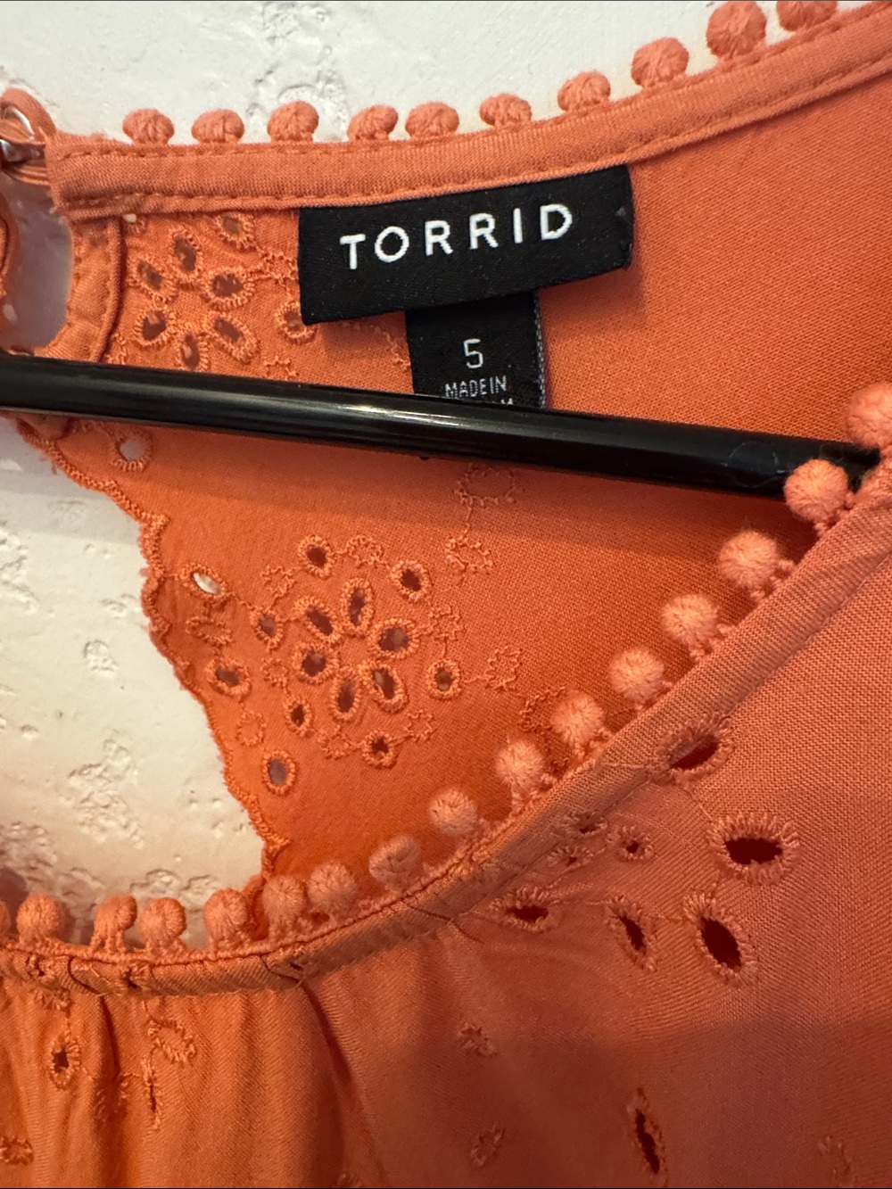 torrid Burnt Orange Eyelet Puff Sleeve Tunic - Picture 11 of 15